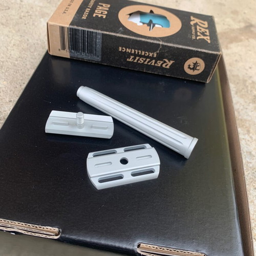 Rex The Page Aluminum Safety Razor like new