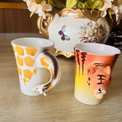 Set of two cups like new