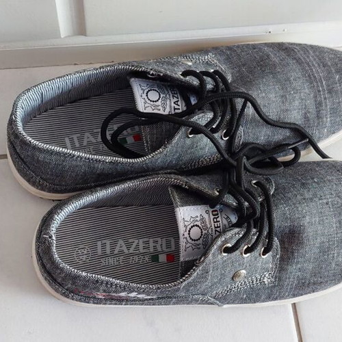 Casual shoes like new, gray, size 42
