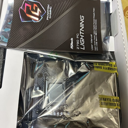 Intel i5-13600K processor, ASRock Z790 P Lightning DDR5 motherboard, Deepcool LS720 SE water cooling
