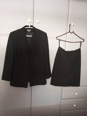 Gabrini black suit like new, slim skirt and long jacket