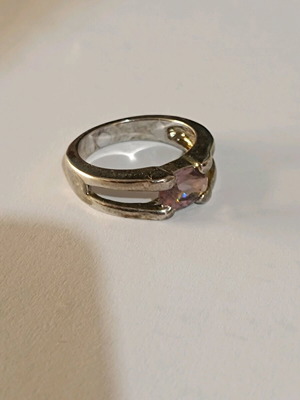 Ring with amethyst-type stone used, stainless steel