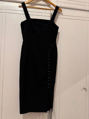 Black fitted Trendyol dress size M like new