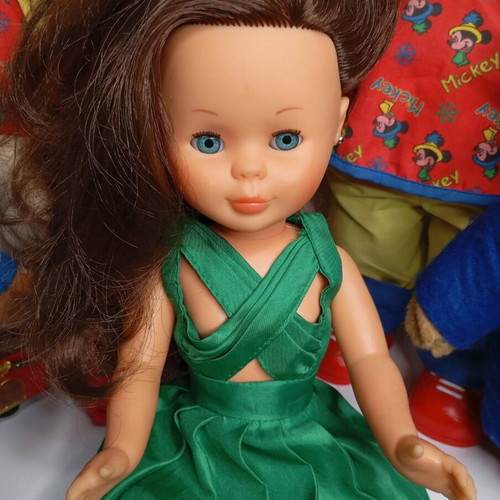 Nancy Famosa collectible doll used with emerald dress Juanjo Oliva