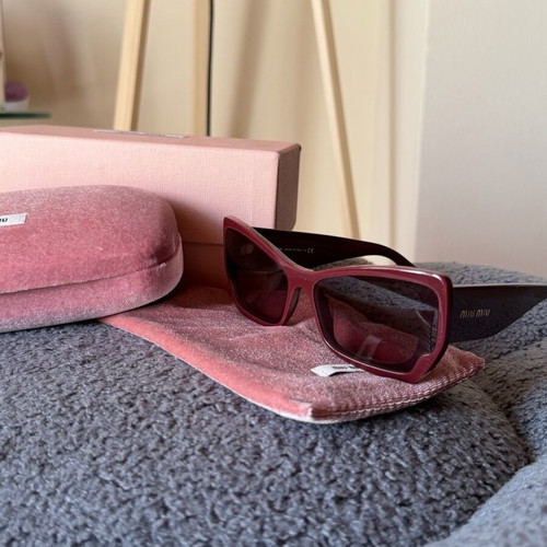 MiuMiu Sunglasses like new, red burgundy