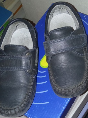 Children's shoes like new, size 24, black and blue