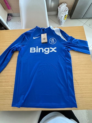 Nike Chelsea Dry-fit new size M
