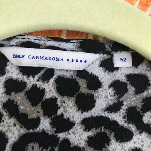 Only Carmakoma Leopard Print Dress size 52 like new, airy with ruffles and tie