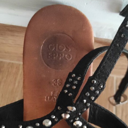 Gioseppo flat leather sandals with silver rhinestones size 38 used