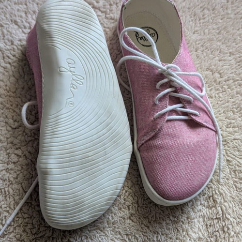 Aylla Nina pink barefoot shoes like new