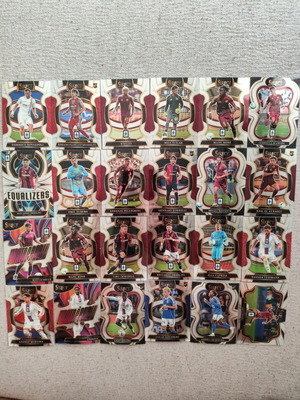 Panini Select 25-26 Ligue1 and SerieA base cards, perfect condition