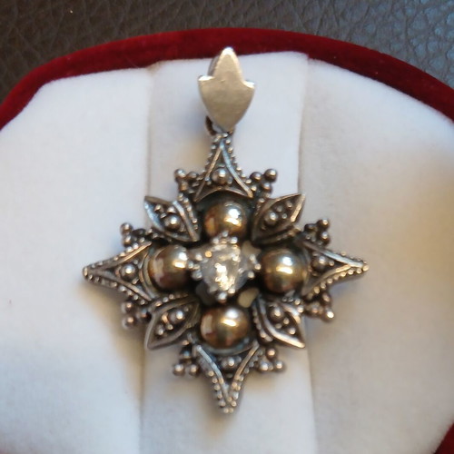Silver gold Byzantine cross pendant like new