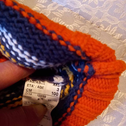 Benetton sweater for 3-year-old boy, size XXS, like new