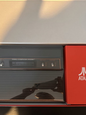 Atari 2600 Plus console like new with extra wireless controller