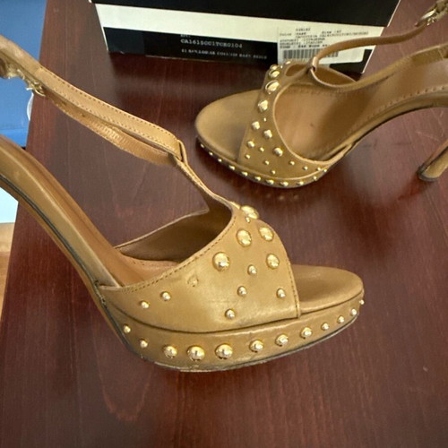 Moschino size 40 brown heels used with gold button detail