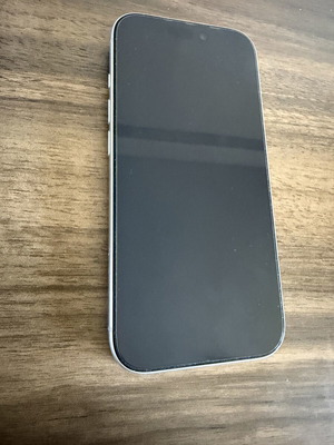 Apple iPhone 17 Pro 256GB сребрист