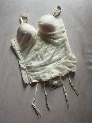 Cream bridal corset Triumph new size M 38 10