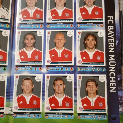 Panini UEFA Champions League 2009-2010 sticker album like new, complete
