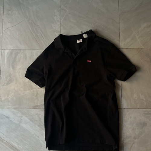 Levi’s polo shirt black, size M