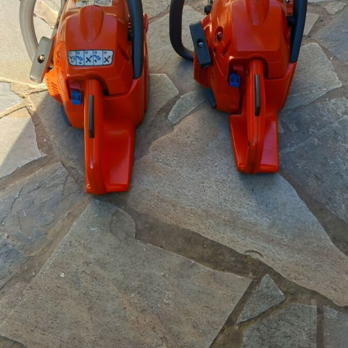 Hosbarna chainsaws like new, set of two