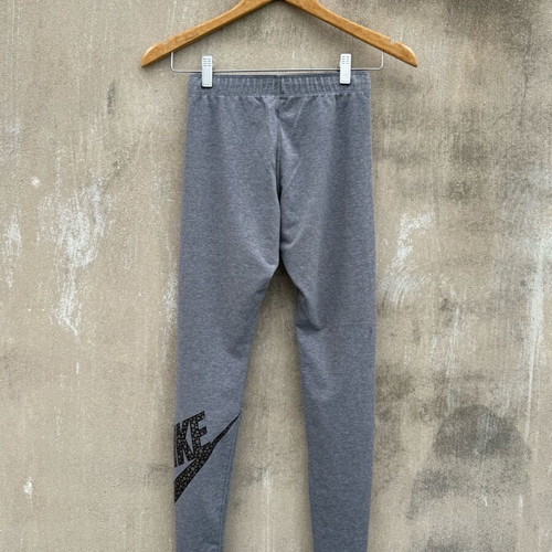 Nike legging like new, size no S-M, black and grey