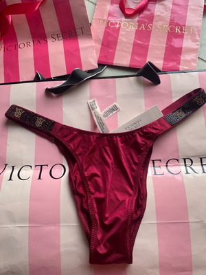 Victoria’s Secret satin Brazilian shine strap small panty new, burgundy