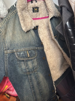 Lee denim jacket like new, blue, size L