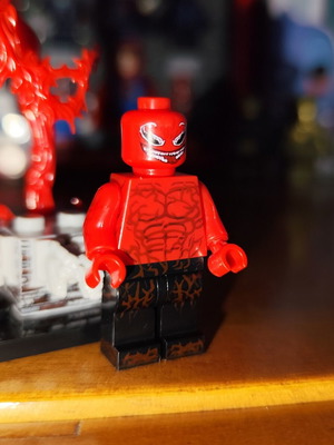 Toxin Comic Accurate figure like new with symbiote effects and bases