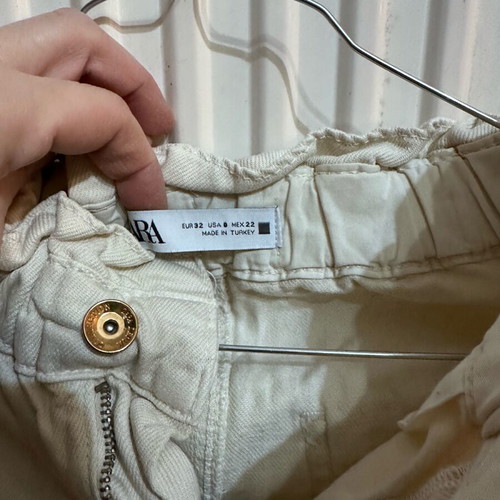 Zara women's jeans like new, beige, size 32