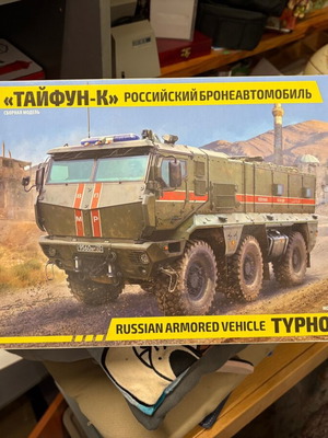 Truck model 1/35 like new