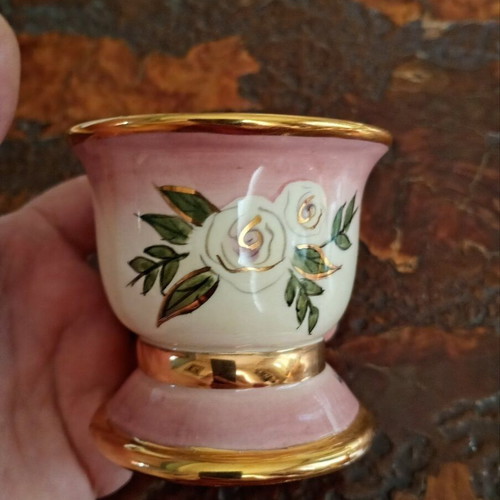 Chinese decorative porcelain vase like new
