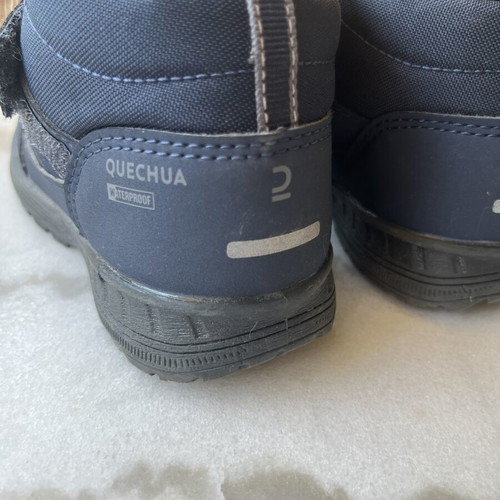 Quechua waterproof warm kids boots size 27