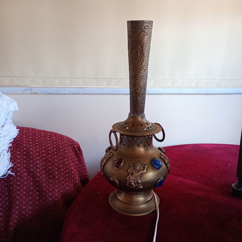 Brass table lamp used, height 40 cm