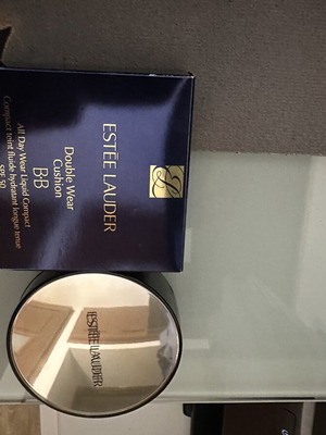Estée Lauder Double Wear Cushion BB, new