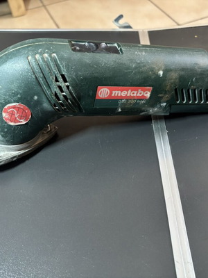Ηλεκτρικό τριγωνικό τριβείο Metabo DSE 300 Intec, 300 Watt