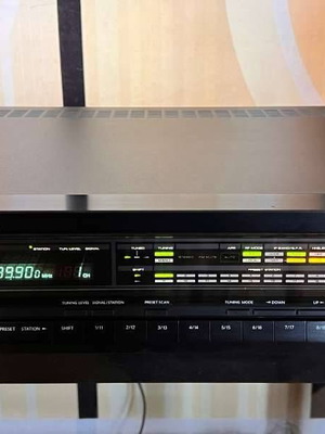 Onkyo T9090 II ραδιοφωνικός δέκτης FM σαν καινούργιο με ξύλινα πλαϊνά