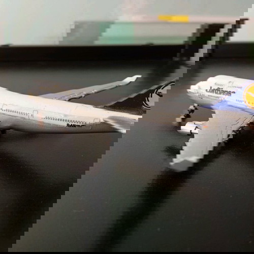 Boeing 747 μεταλλικό αεροπλανάκι μεταχειρισμένο με λογότυπο