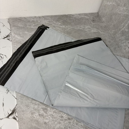 Self-Sealing Mailing Bags 25 x 35 cm, pack of 100