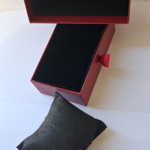 Box Watches Cartier used, good condition like new