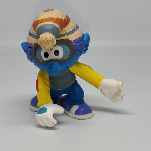 Smurf Skiier Figure Peyo like new, collectible