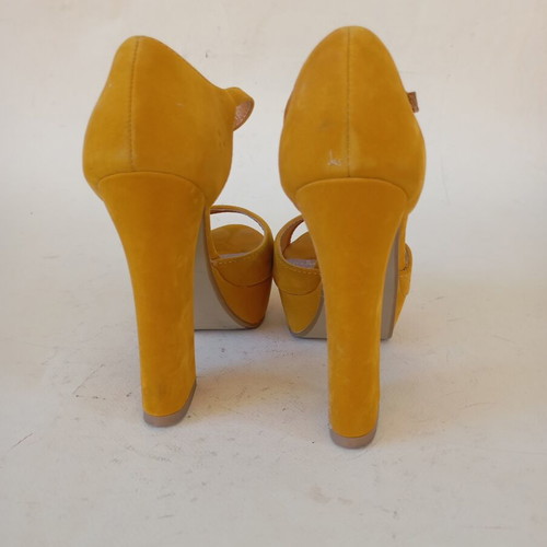 Yellow velour platform sandals like new, size 36