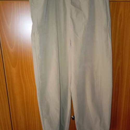 Zara olive green pants XL like new, lightweight fabric