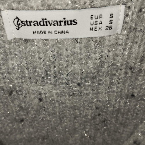 Stradivarius knitted cardigan like new, light grey with subtle shimmer