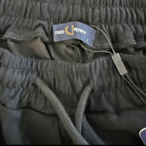 Fred Perry men's shorts new, size Large, black