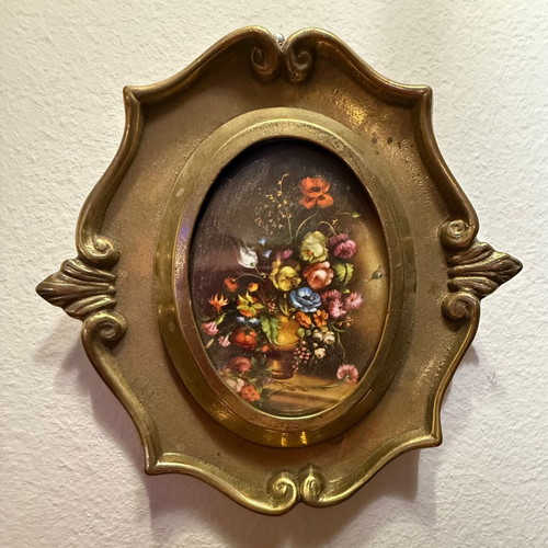 Solid brass picture frames like new, set of 5 pieces