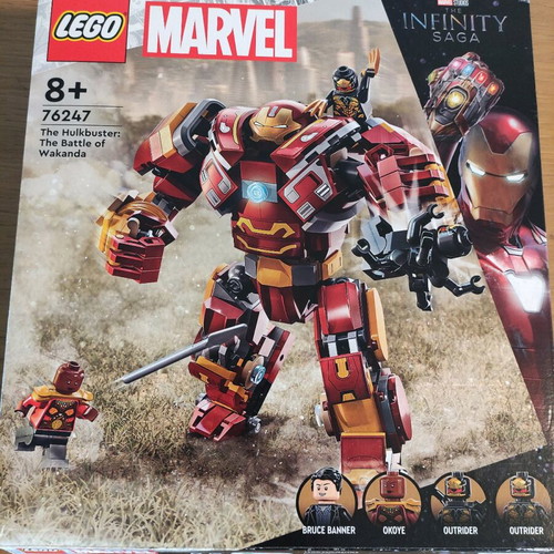 Lego The Hulkbuster like new with box and instructions
