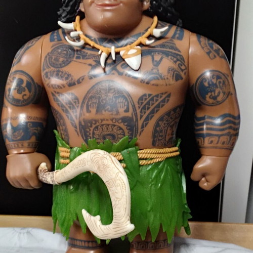 Disney Moana Mega Maui figure, large collectible