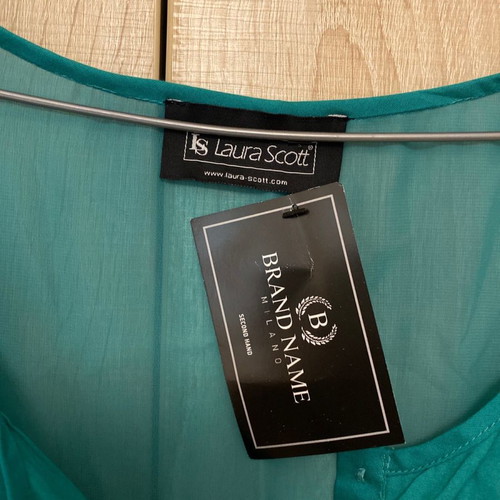 Laura Scott blouse size M/L