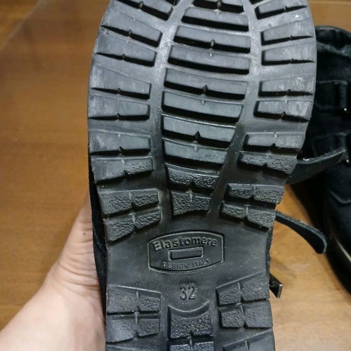 Winter boots for boys size 32 dark blue used in very good condition
