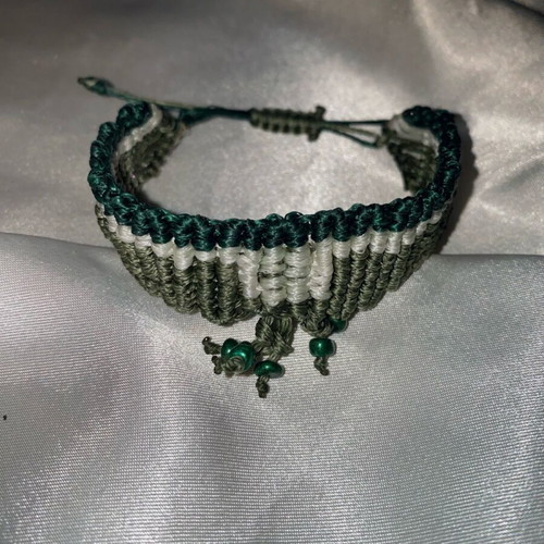 Macrame bracelet like new, handmade, white and green